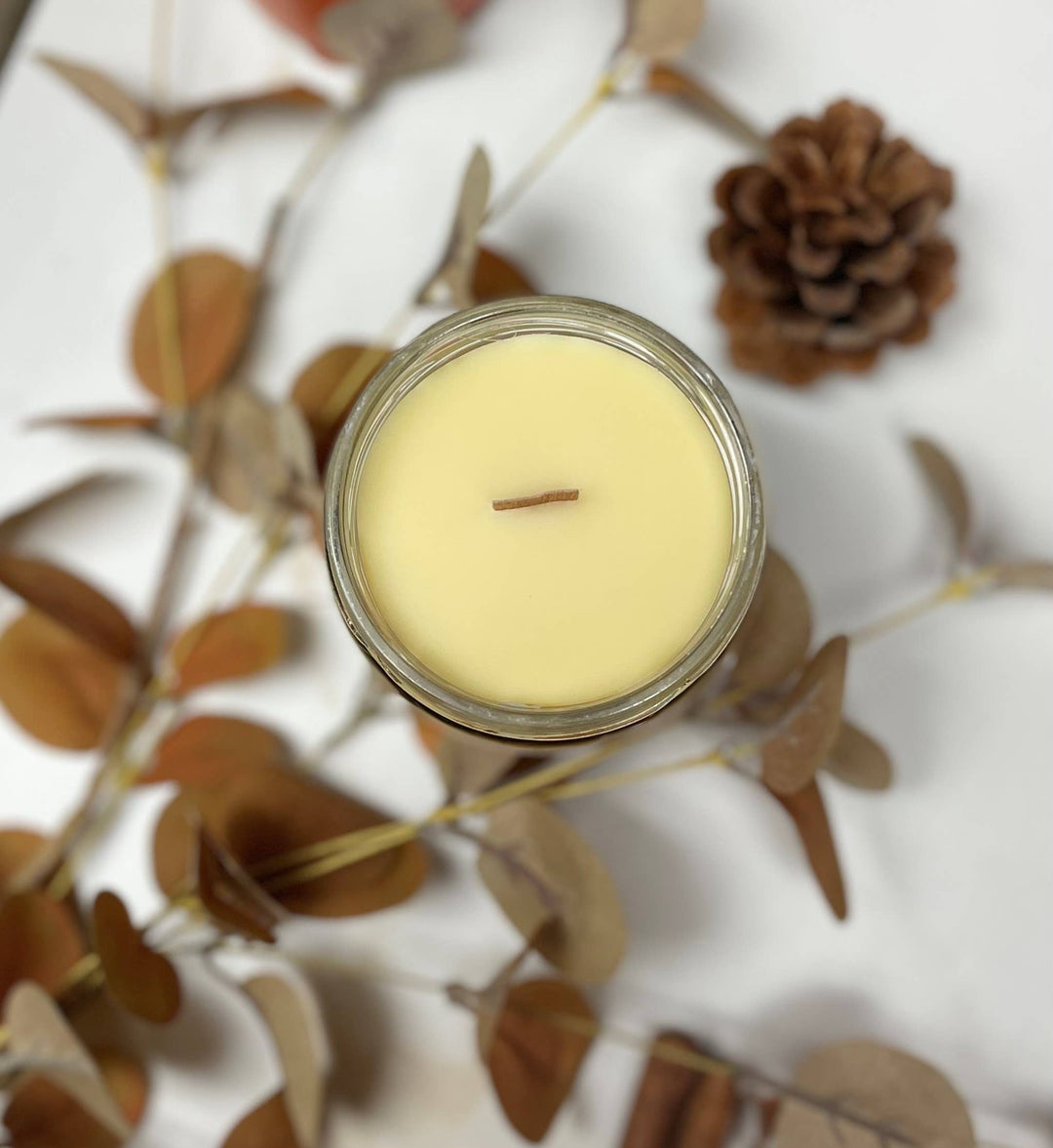 Beeswax &amp; Coconut Oil Candle — Lavender o Cedarwood Pine