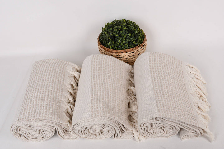 Luxury Organic Cotton Throw Blanket — Cozy Bed Cover