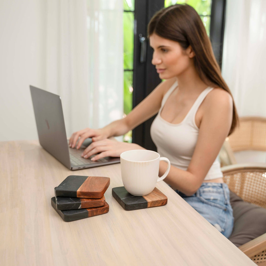 Artisan Marble and Wood Coaster Set (Set of 4 Black)