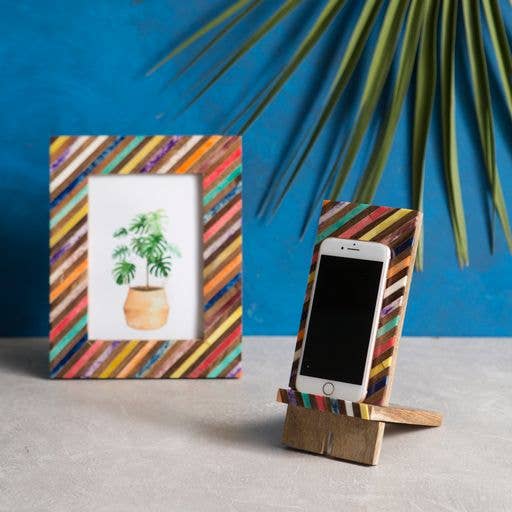 Banka Mundi Phone Stand — Handcrafted Wood &amp; Bone Inlay
