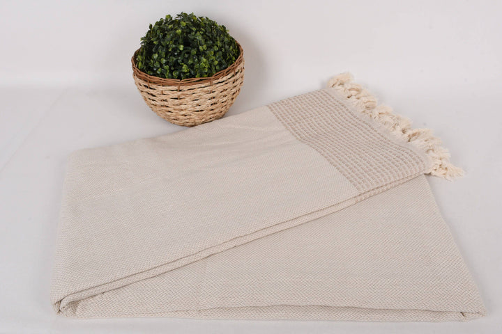 Luxury Organic Cotton Throw Blanket — Cozy Bed Cover