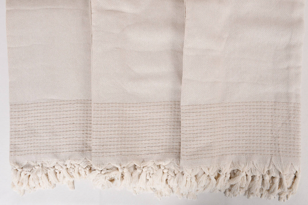Luxury Organic Cotton Throw Blanket — Cozy Bed Cover