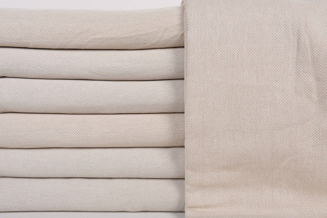 Luxury Organic Cotton Throw Blanket — Cozy Bed Cover